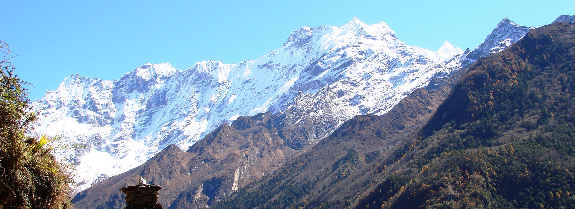 Tsum valley trekking